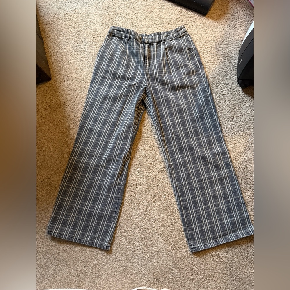 Le Lis Black and White Plaid Pants